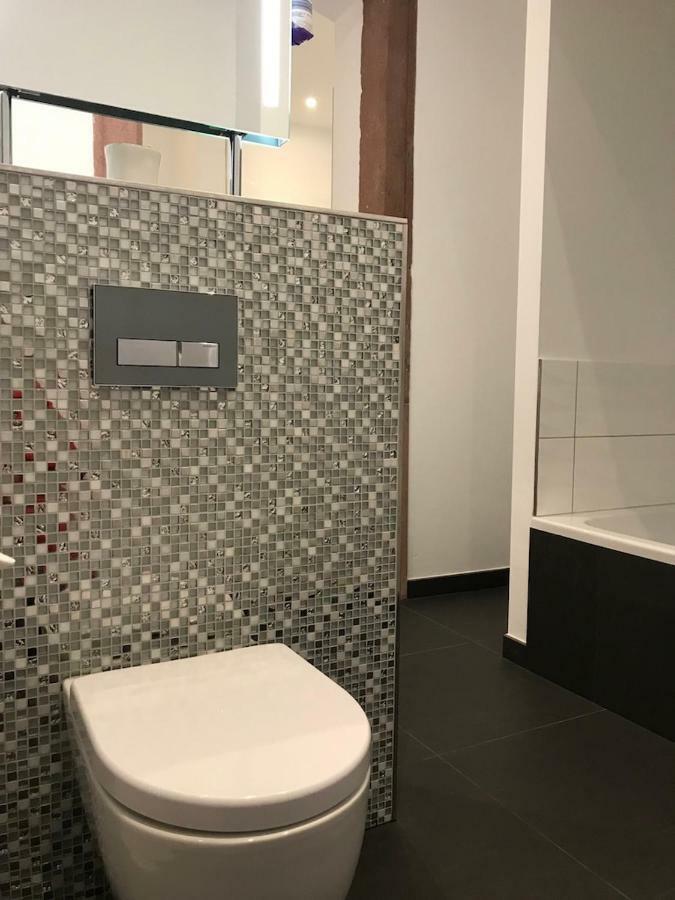 Neustadt an der Weinstraße Modernes Apartment - Neustadt/Weinstrasse Stadt מראה חיצוני תמונה